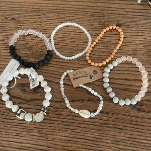 6 Stretchy bracelets